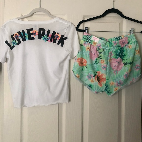 🌺🌴PINK VS Shorts🌺🌴 - Picture 8 of 16